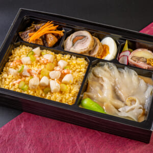 【ECO容器】堂々たる一枚！姿フカヒレ弁当